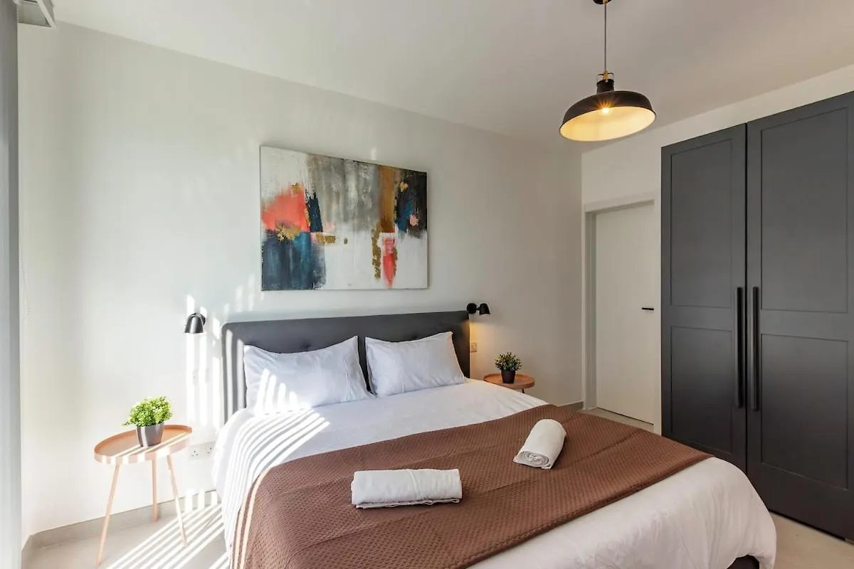 Stylish & Cozy 2Br In Prime Location Close To Beach Is-Swieqi 0*,  Malta