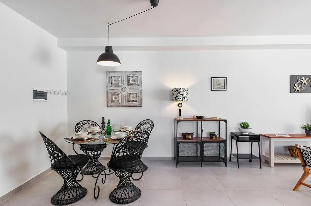 Apartment Stylish & Cozy 2Br In Prime Location Close To Beach Is-Swieqi